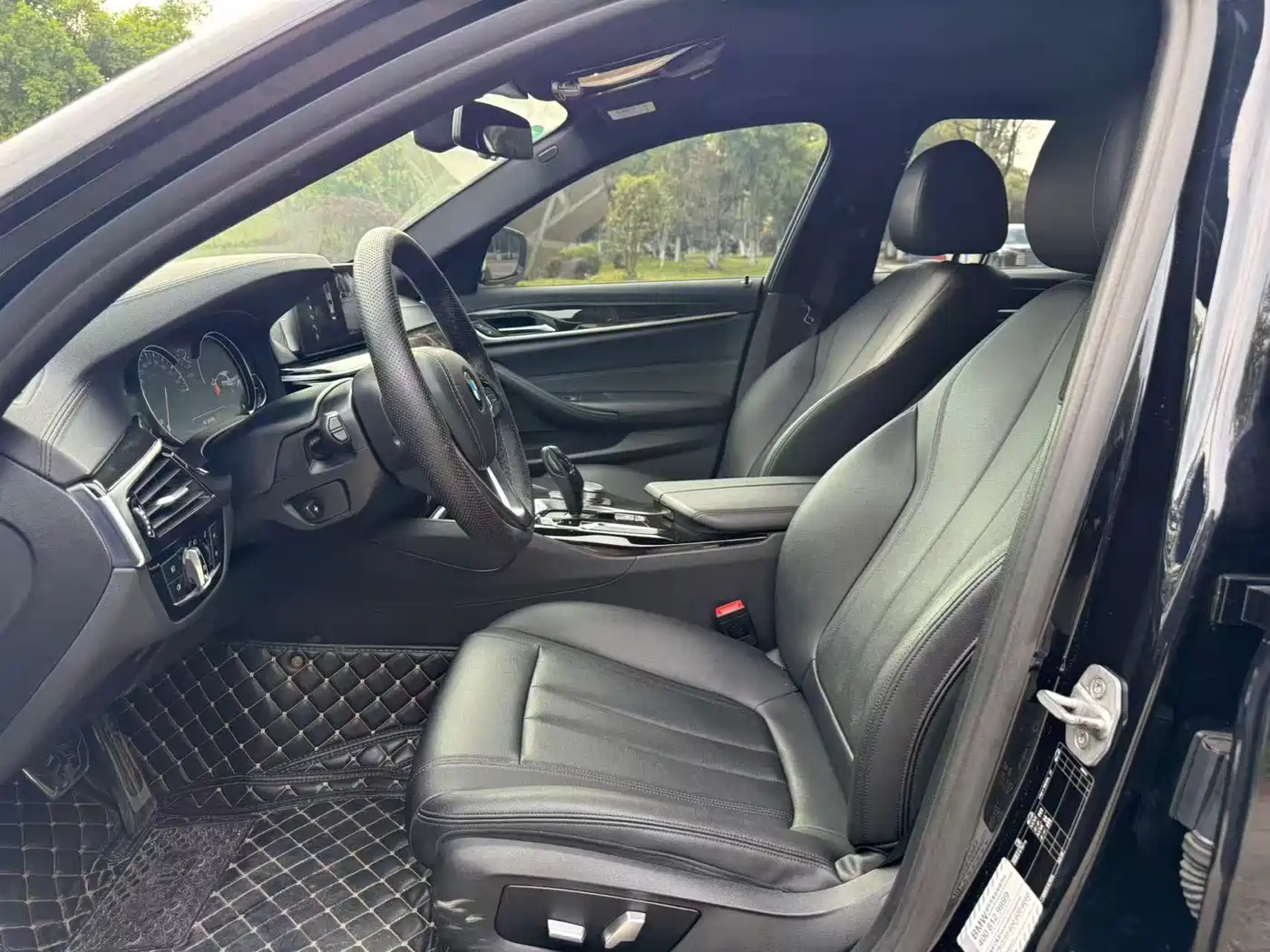 BMW 5 Series 2018 525Li M Sport Package фото 5