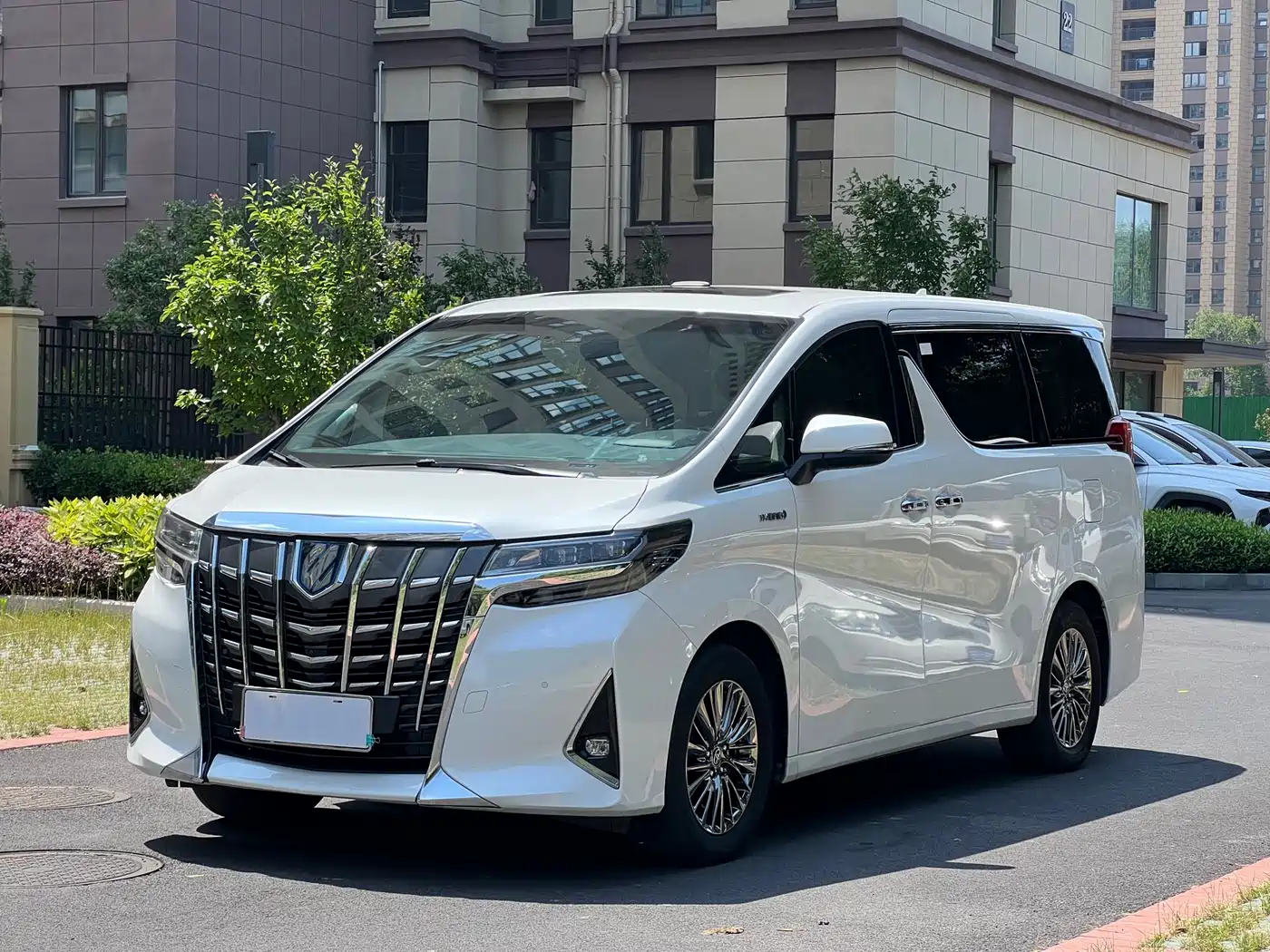Toyota Alphard 2021 Hybrid 2.5L Luxury