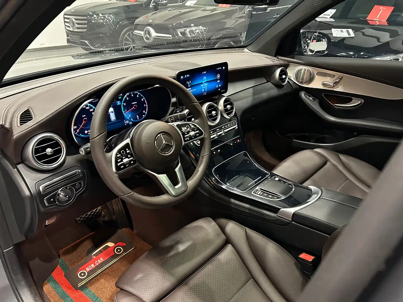 Mercedes-Benz GLC 2021 GLC 260 L 4MATIC Sporty фото 6