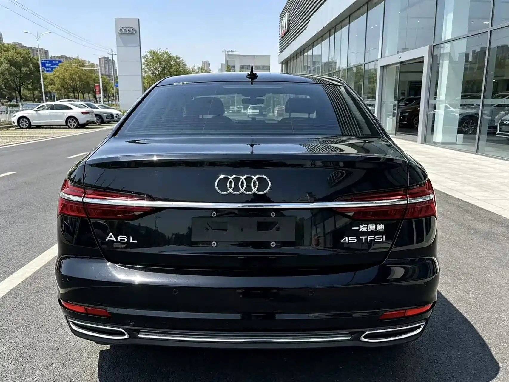 صورة 9 - Audi A6L