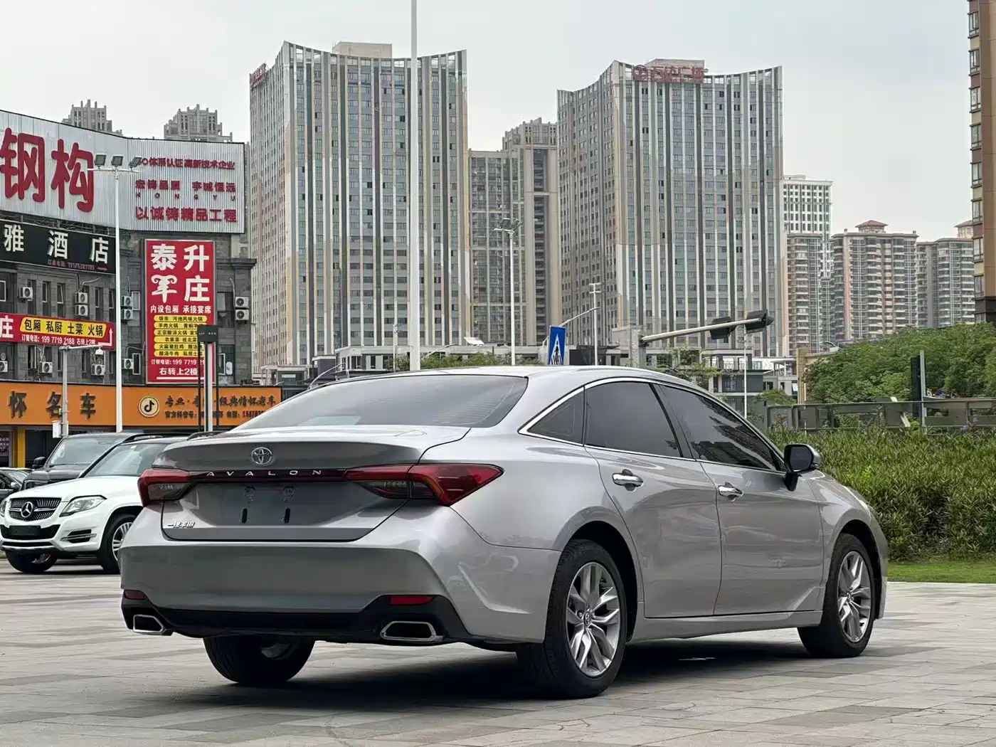 Toyota Avalon 2019 2.0L Luxury Edition (China VI) фото 5