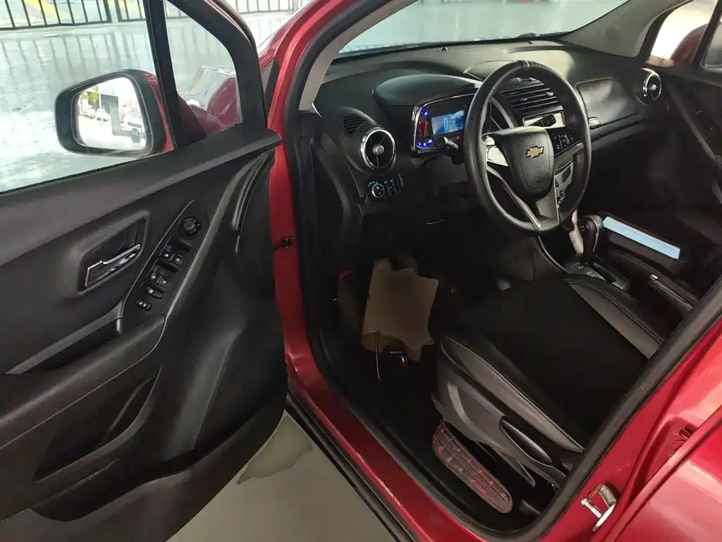 Chevrolet Trax 2014 1.4T Automatic 2WD Luxury фото 12