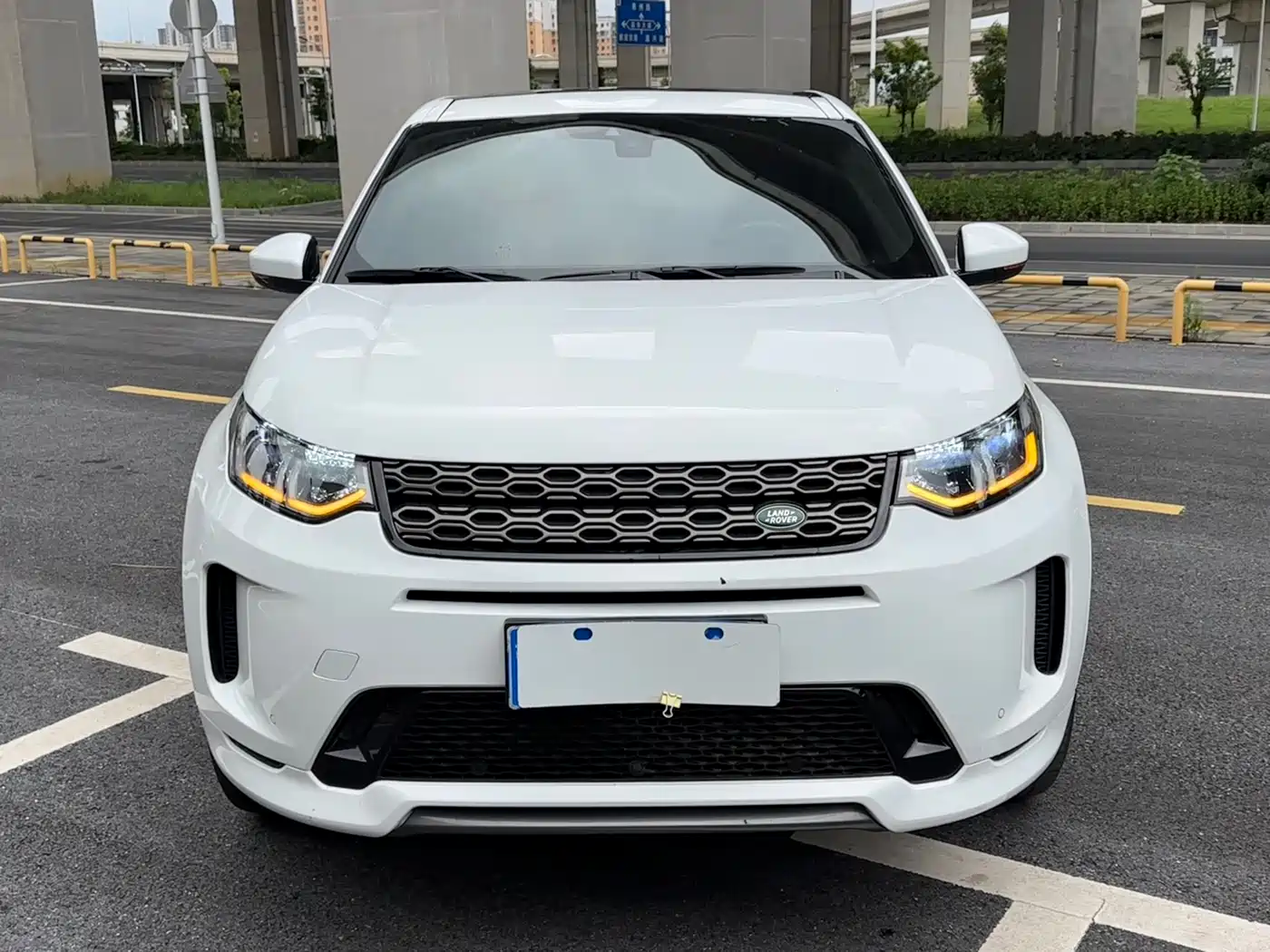 LAND ROVER DISCOVER SPORTS