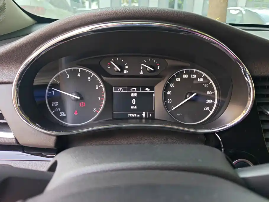 Фото 14 - Buick Encore
