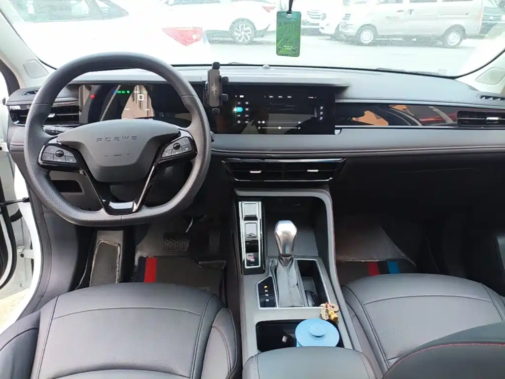 Photo 10 - Roewe i5