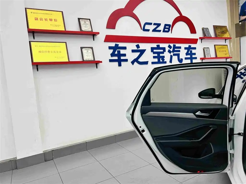 Volkswagen Sagitar, миниатюра 24
