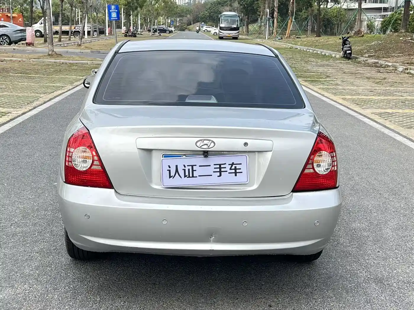 Hyundai Elantra 2005 Model 1.6L Automatic Luxury фото 15
