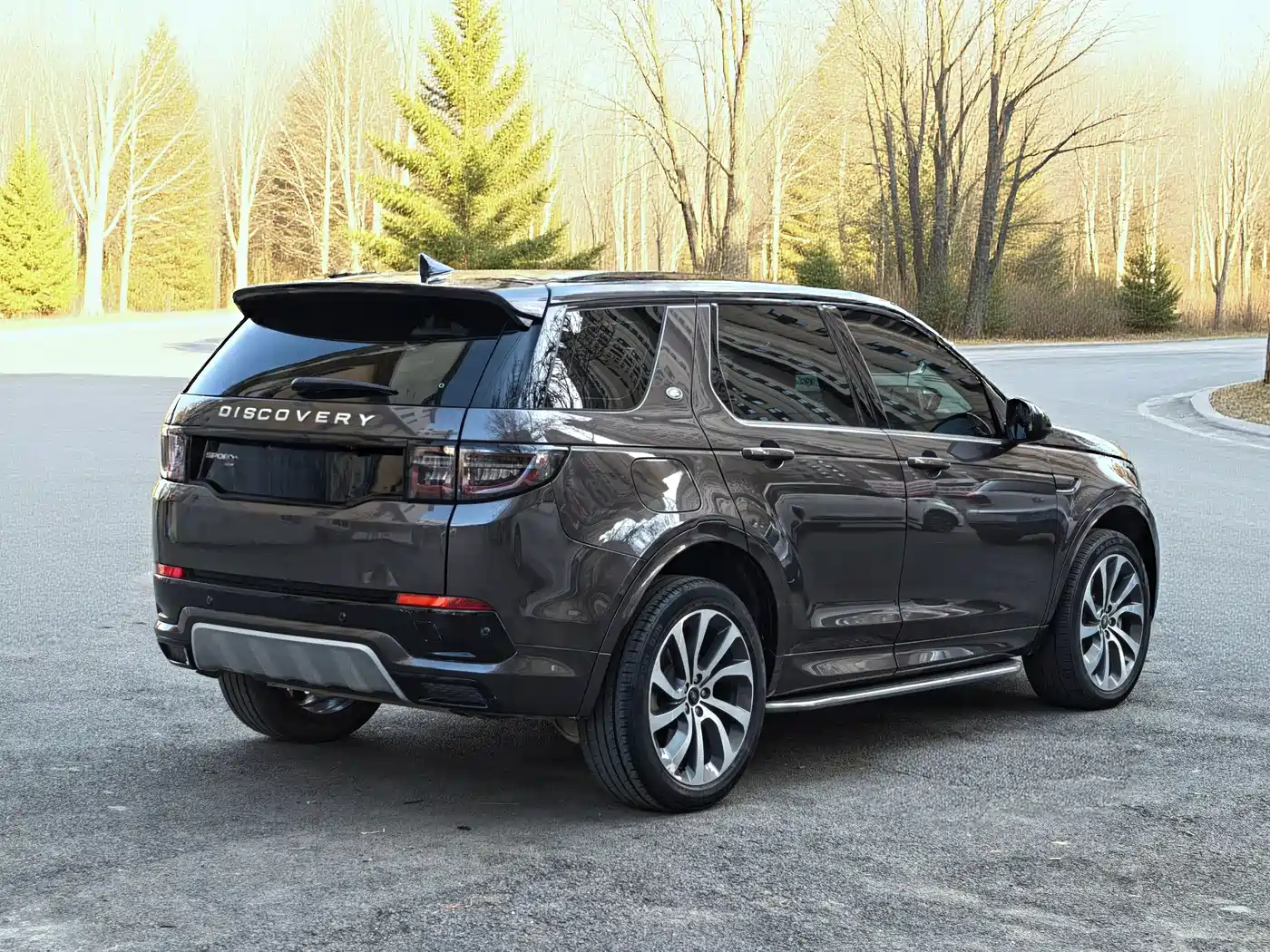 Land Rover Discovery Sport 2022 249PS Metropolis Edition 5-Seater фото 6