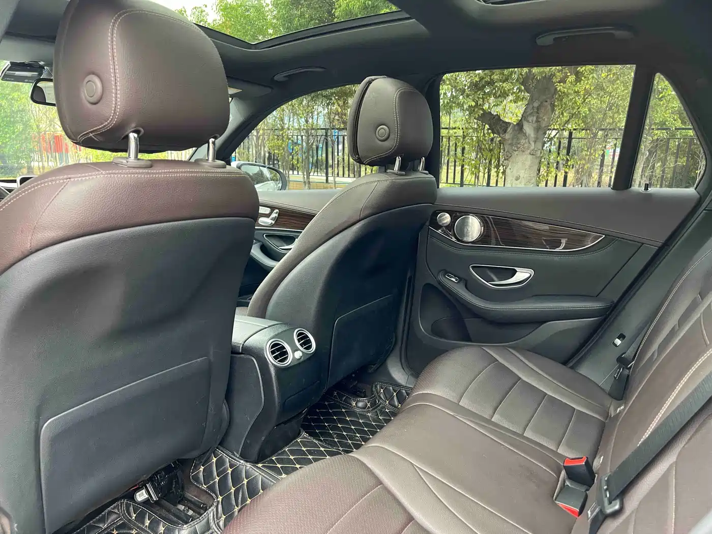 Mercedes-Benz GLC 2018 GLC 260 4MATIC Dynamic фото 7
