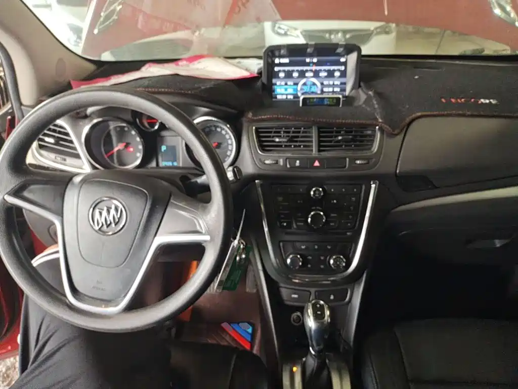 Фото 10 - Buick Encore