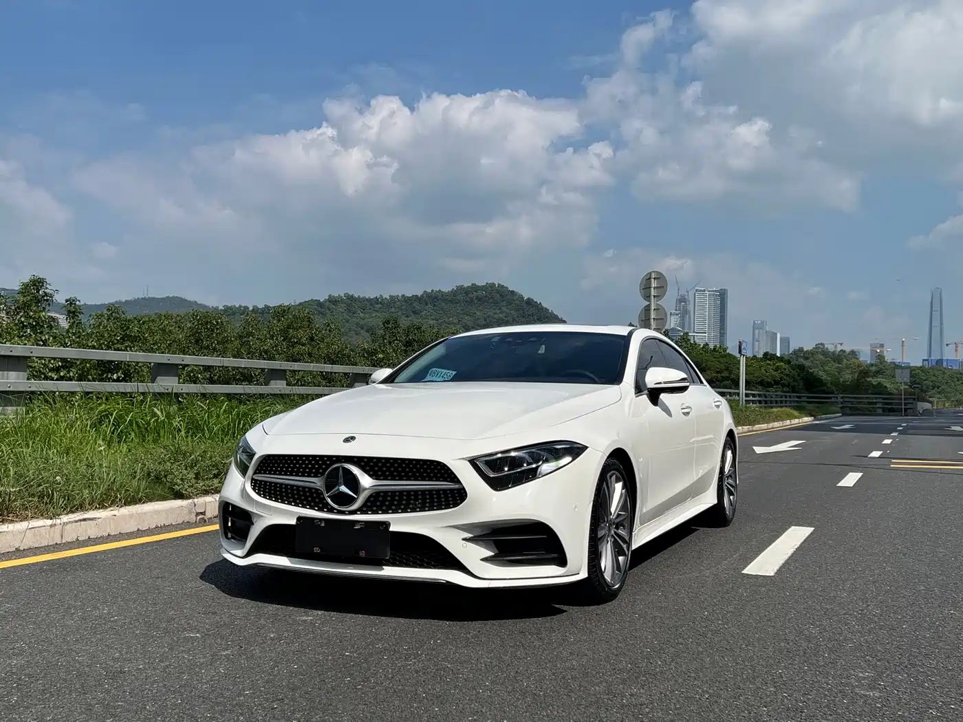Mercedes-Benz CLS 2018 CLS 300 Luxury фото 2