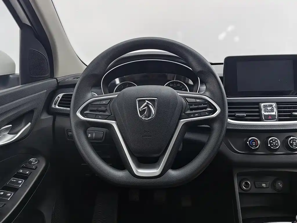 Baojun 730 2021 2021 1.5L Manual Fashion 7-Seater