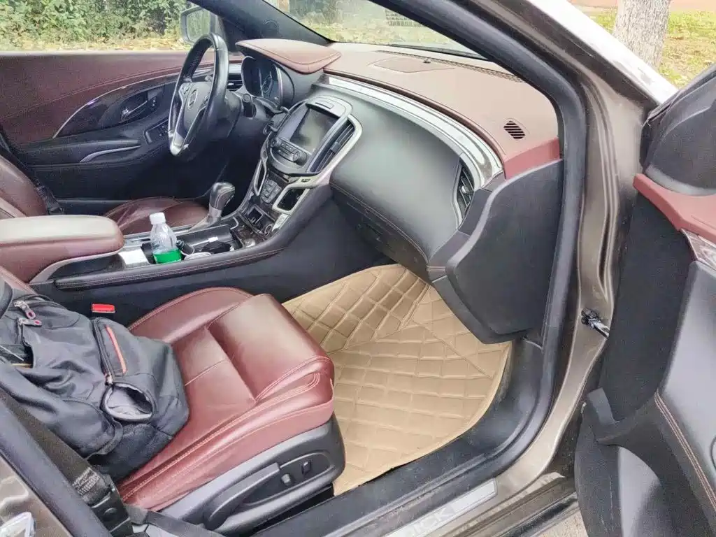 Photo 12 - Buick LaCrosse