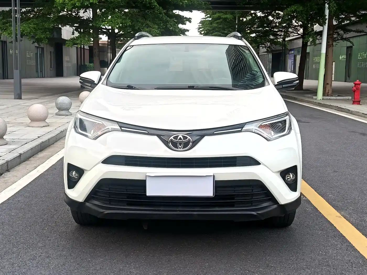 Toyota RAV4 Rongfang 2016 2.0L CVT 2WD Urban (China V) фото 2
