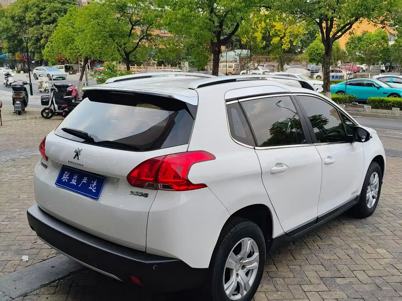 Peugeot 2008 2014 2014 1.6L Automatic Trend Edition