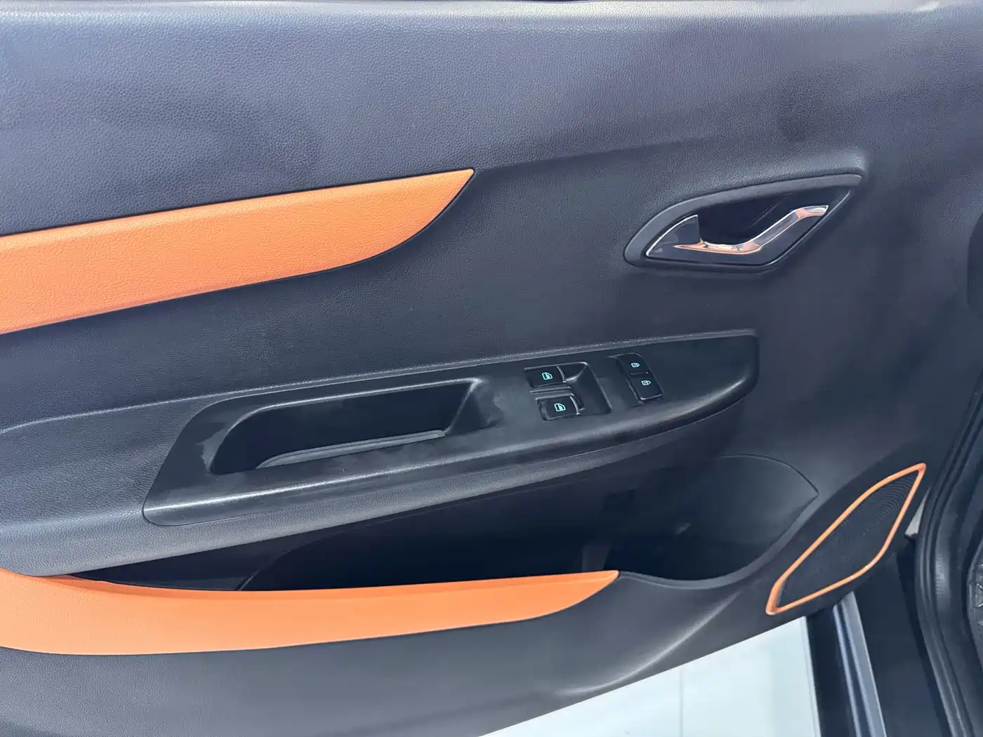 QQ New Energy Little Ant 2019 2018 400 4-Seater Premium Smart Edition