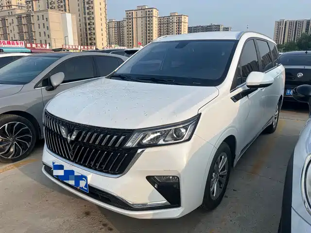  Wuling Motors Wuling Jiachen 2022 1.5T CVT Smart Luxury