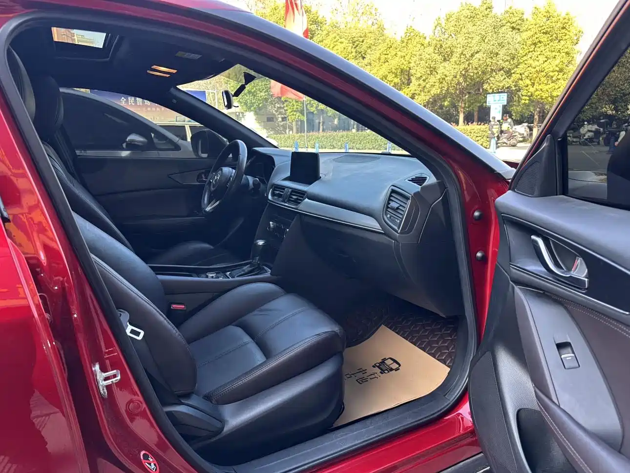 Фото 11 - Mazda CX-4