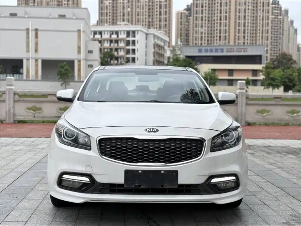 Kia K4 2014 1.8L Automatic GLS фото 2
