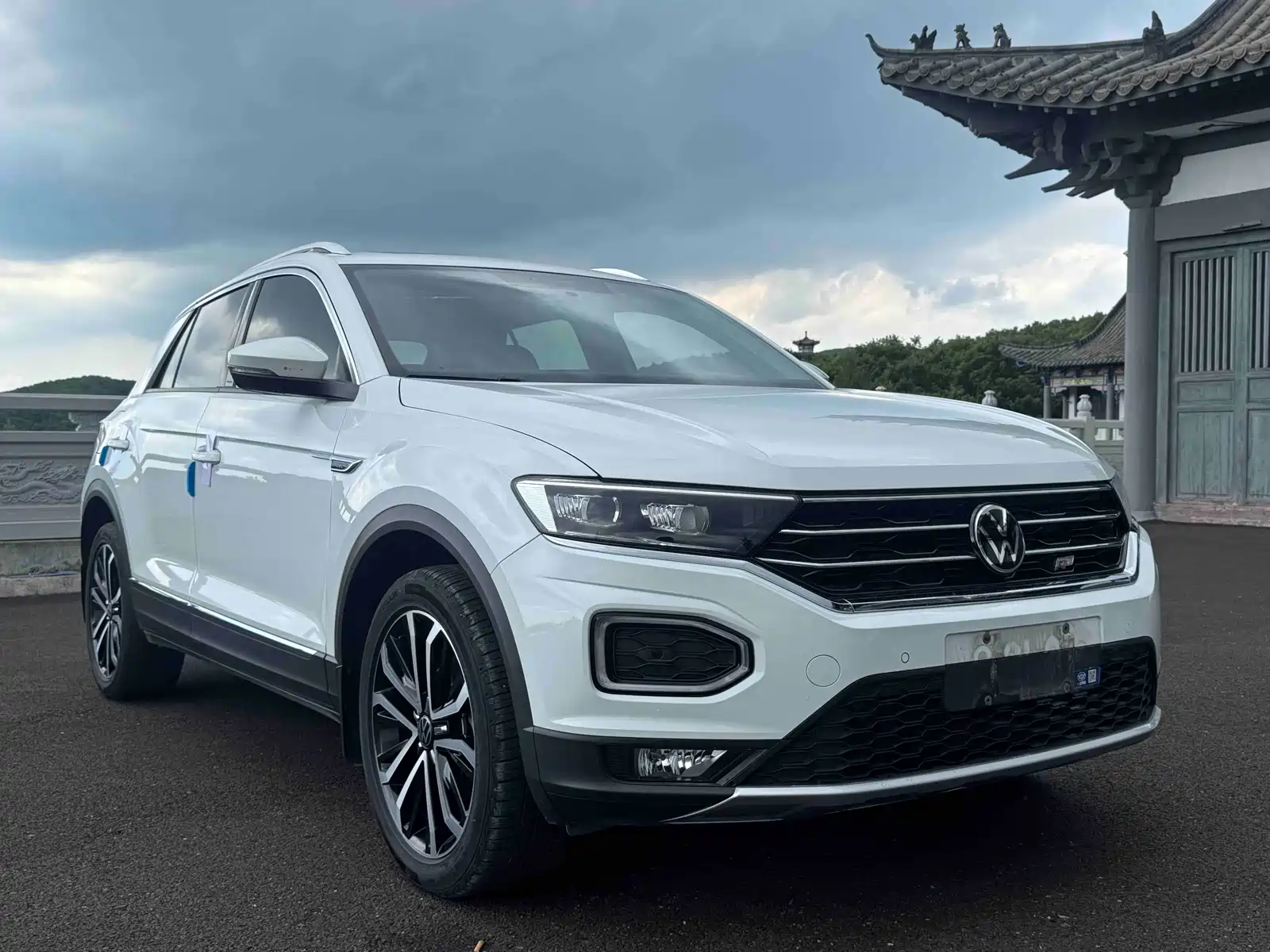 Фото 3 - Volkswagen T-ROC