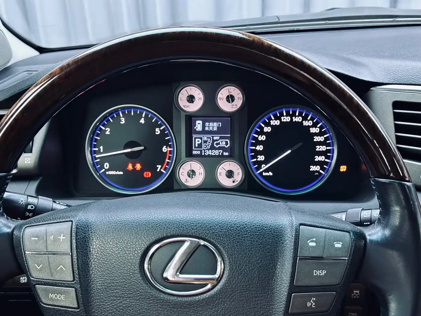 Lexus LX 2011 2009 570