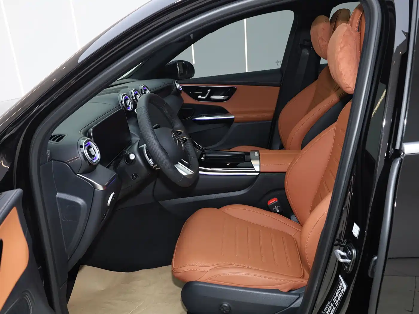 Mercedes-Benz GLC 2025 Facelift GLC 260 L 4MATIC Luxury фото 29