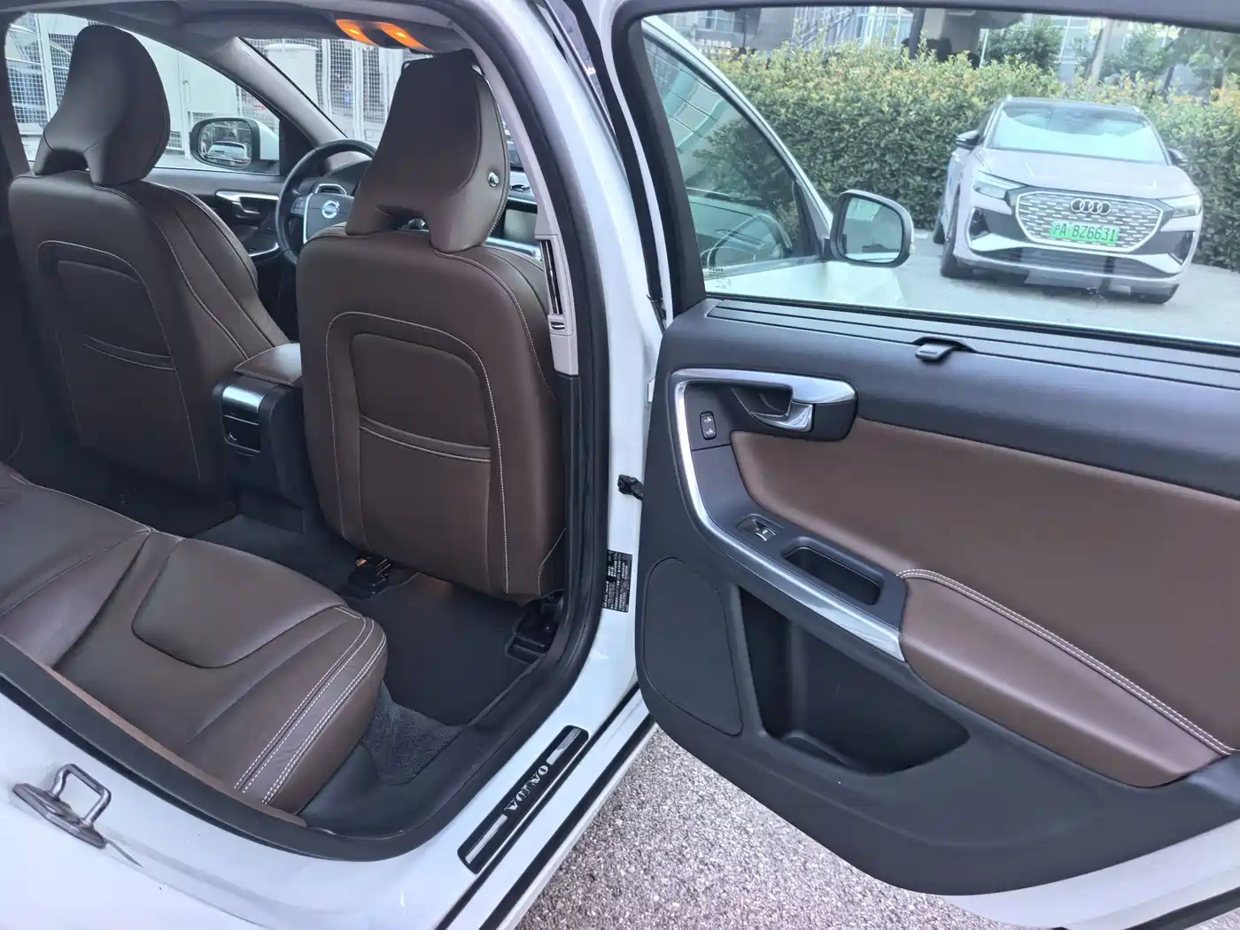 Volvo S60 Plug-in Hybrid 2015 2015 S60L E-Drive Hybrid T6 Intelligent Edition