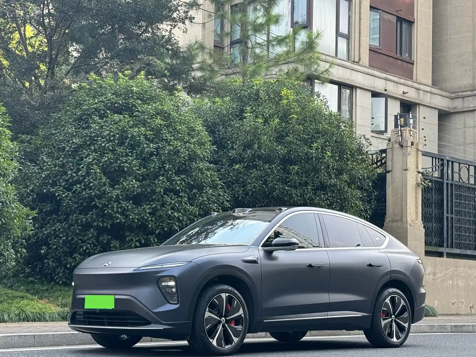 Фото 1 - NIO EC7