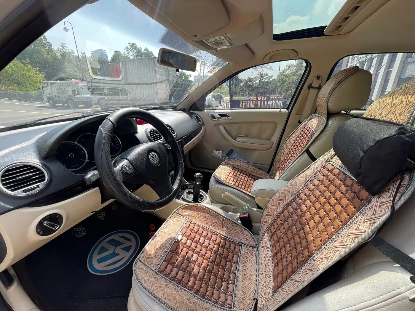 Volkswagen Lavida 2010 2011 1.6L Manual Elegance Edition
