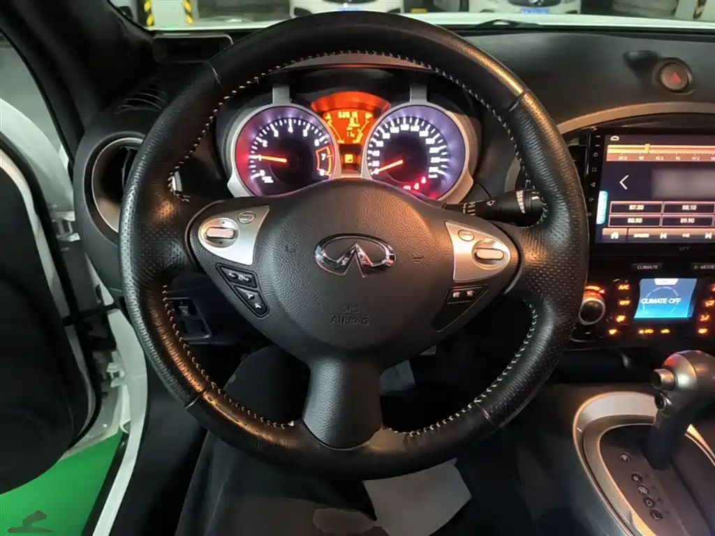 Infiniti ESQ 2019 2014 1.6L Free Edition