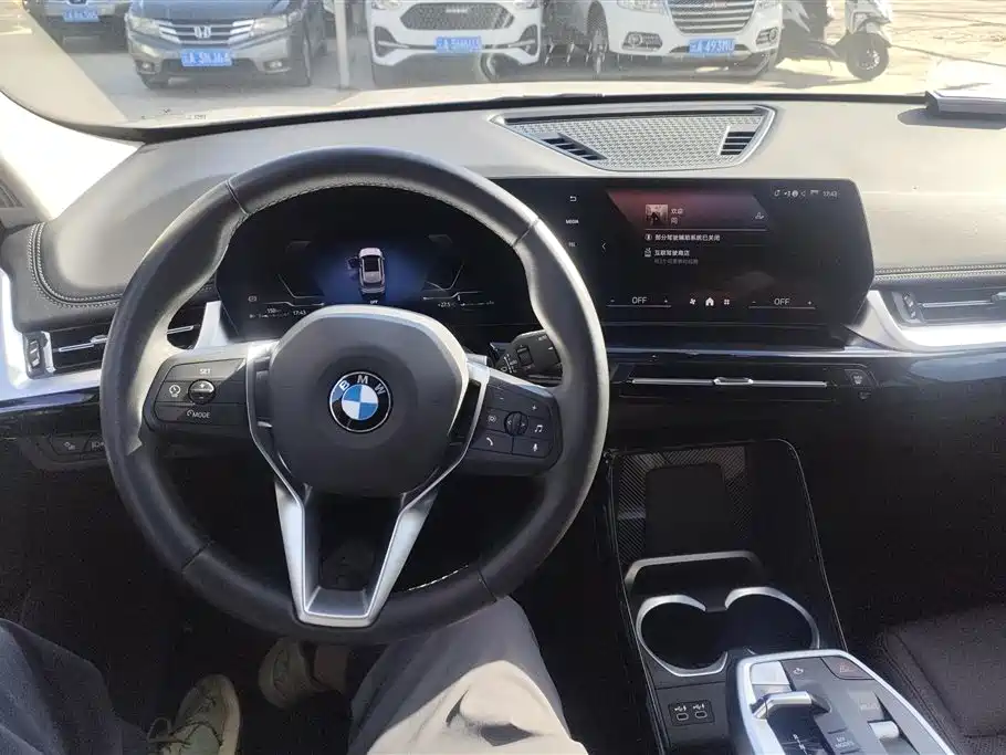 BMW X1 2024 sDrive25Li M Sport Package фото 12