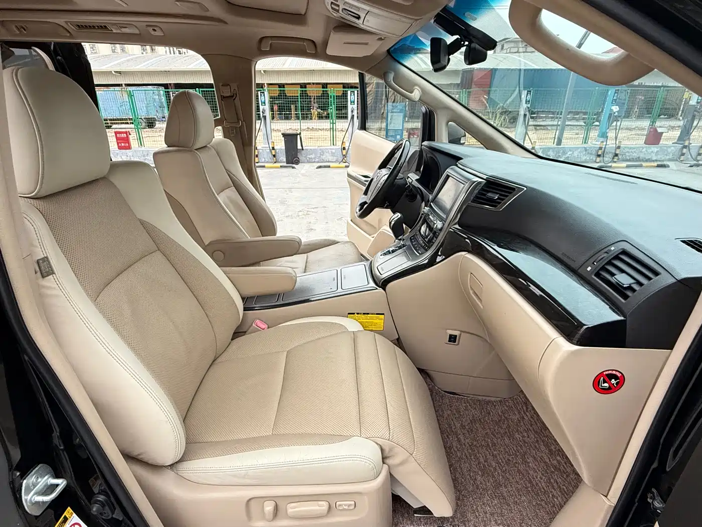 Toyota Alphard 2012 3.5L Premium Edition фото 7