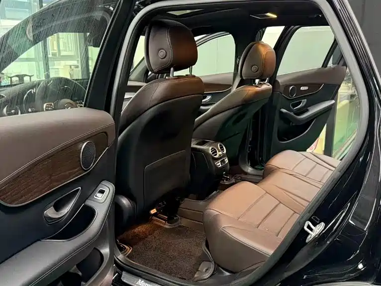Mercedes-Benz GLC 2021 GLC 260 L 4MATIC Luxury фото 9