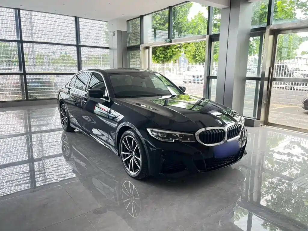 BMW 3-SERIES