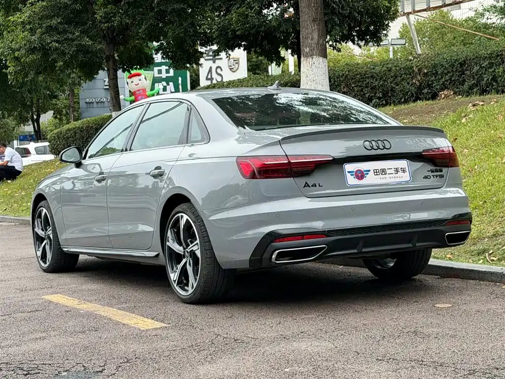 AUDI A4L