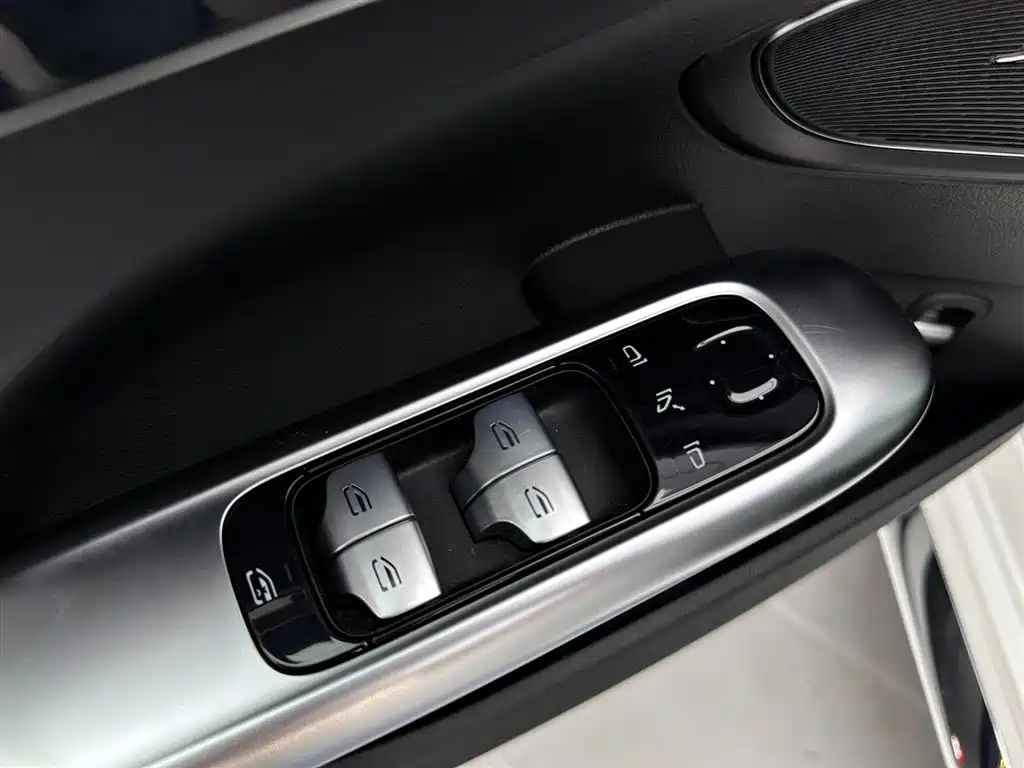 Mercedes-Benz C-Class 2024 C 260 L Sport фото 24