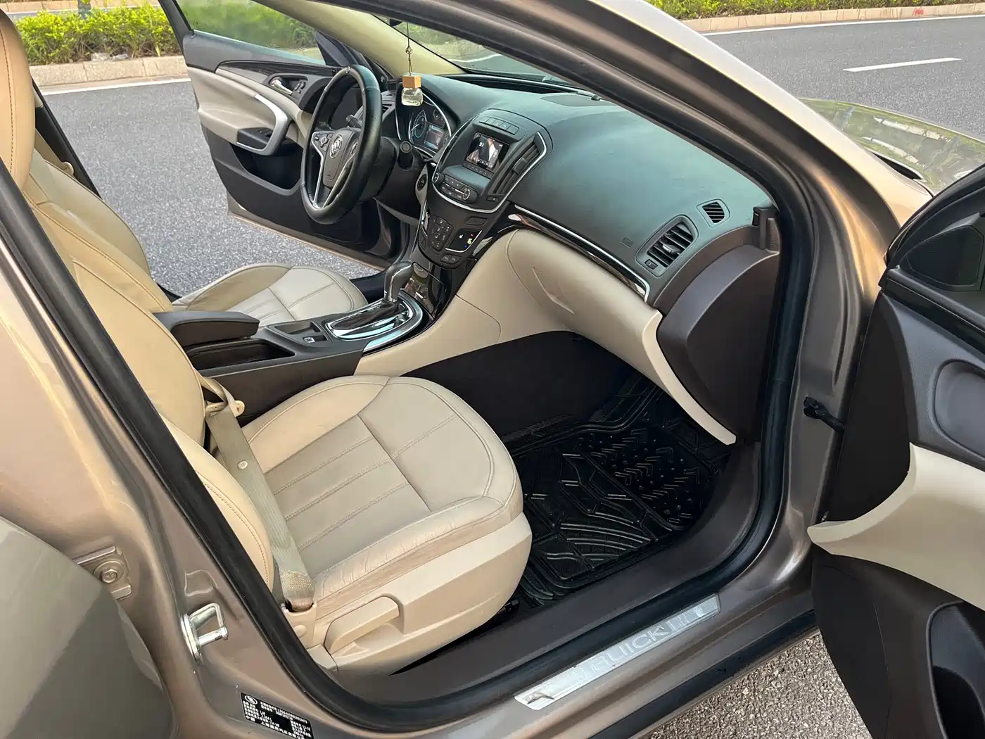 Фото 14 - Buick Regal