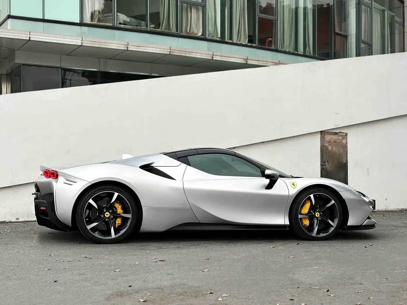 Ferrari SF90 2024 2021 3.9T V8 Spider