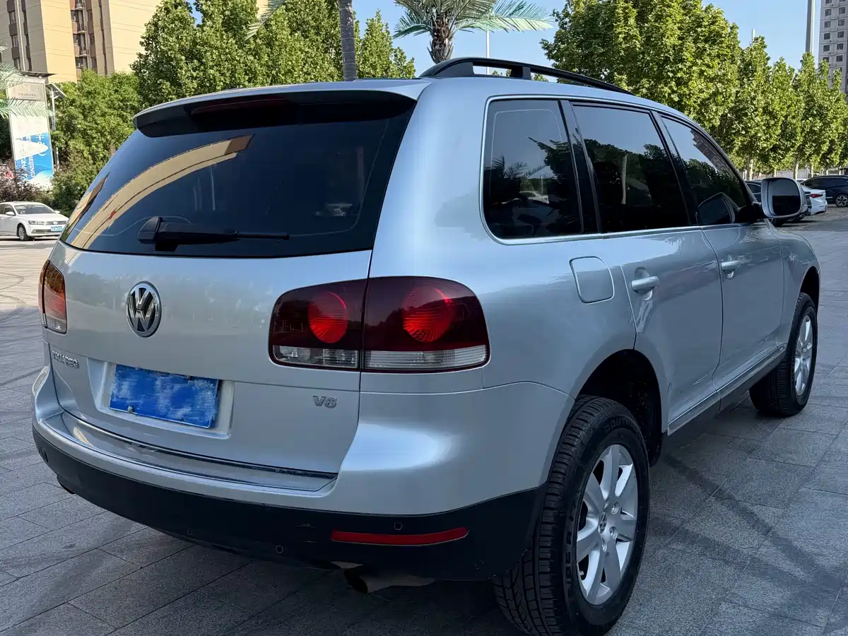 Volkswagen Touareg 2010 3.6 Limited Comfort Edition фото 6