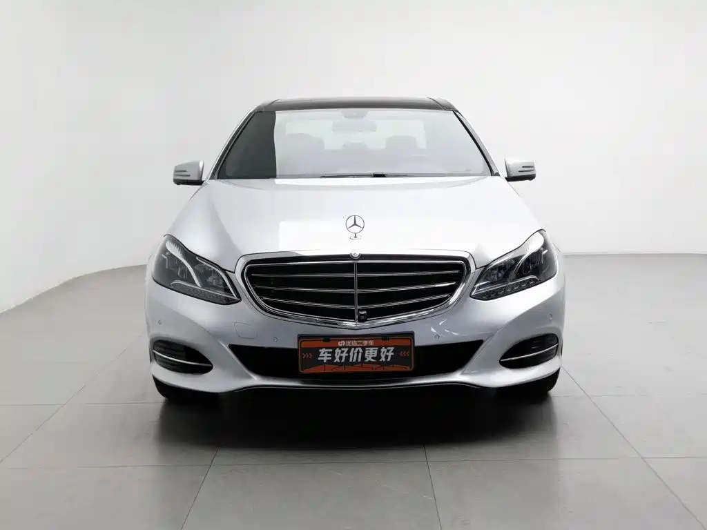 Photo 3 - Mercedes-Benz E-Class