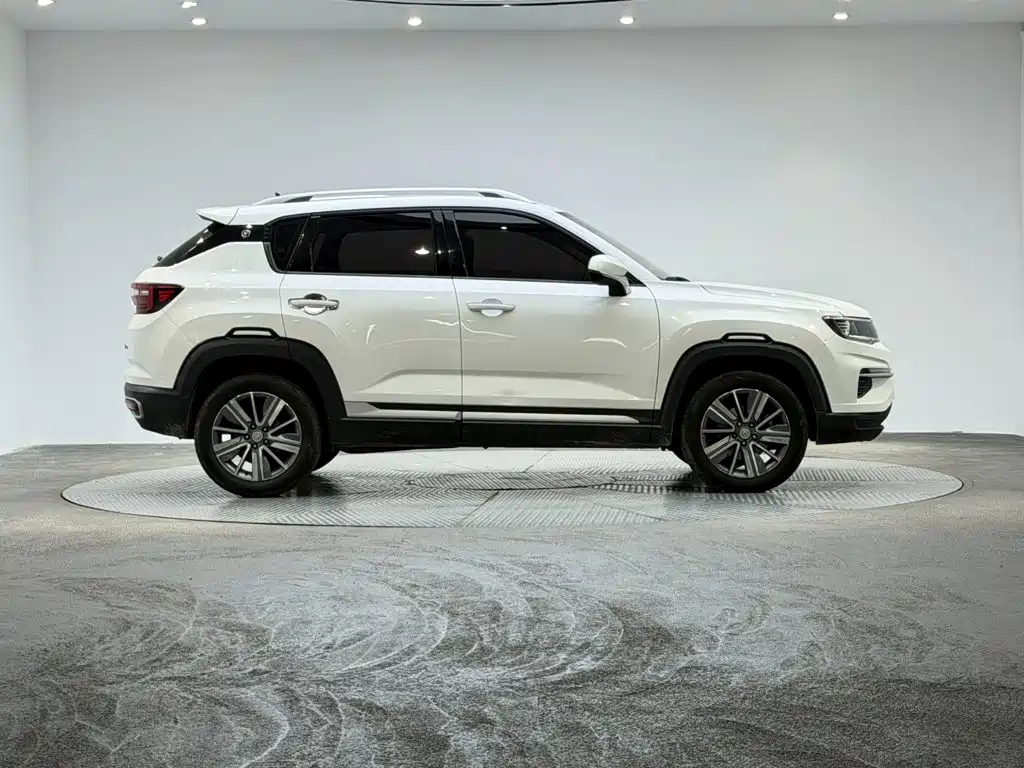 Changan CS35 PLUS 2019 2018 1.6L Automatic Smooth Connect China V