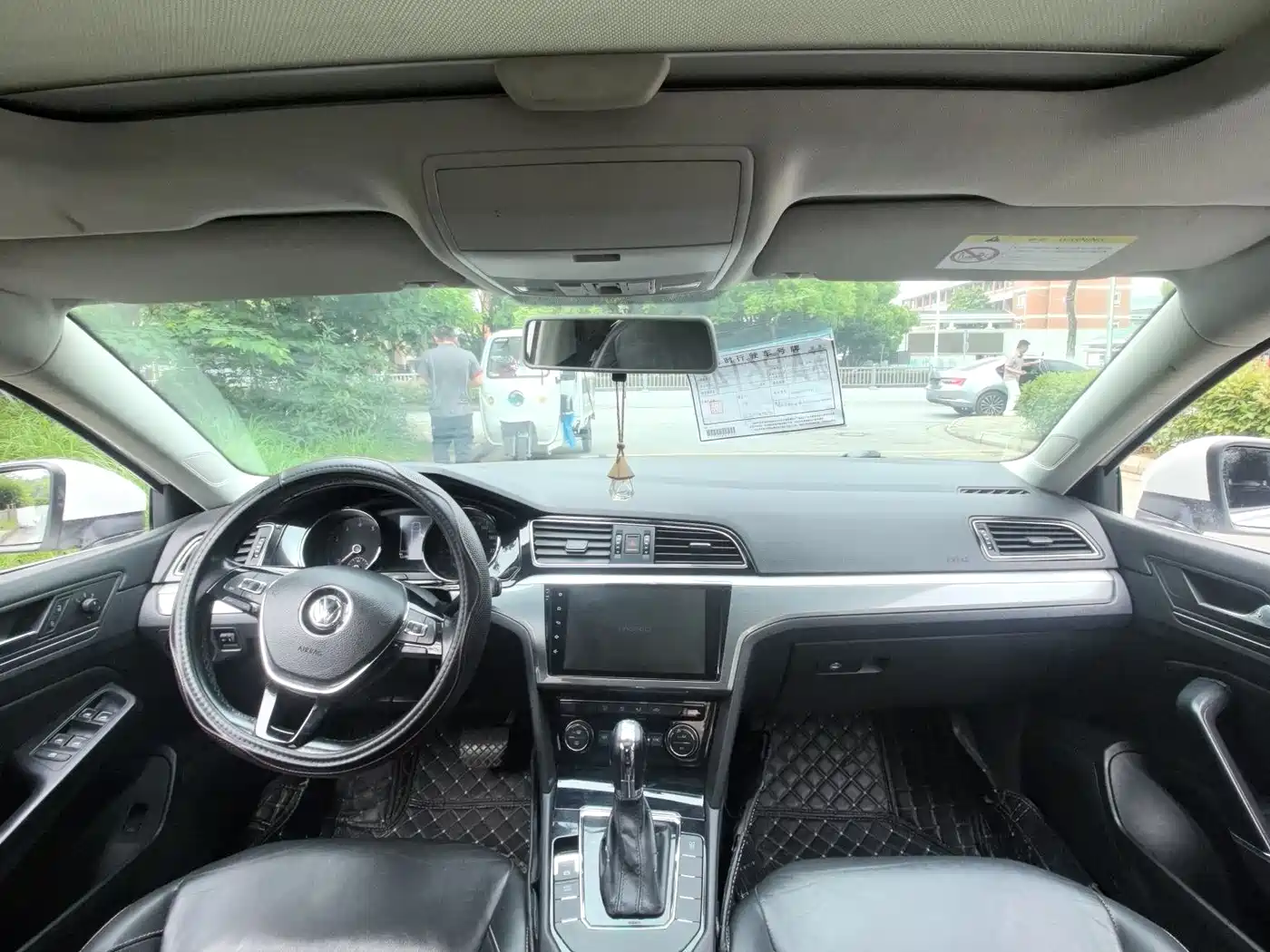 Volkswagen Lamando 2015 280TSI DSG Comfort фото 12