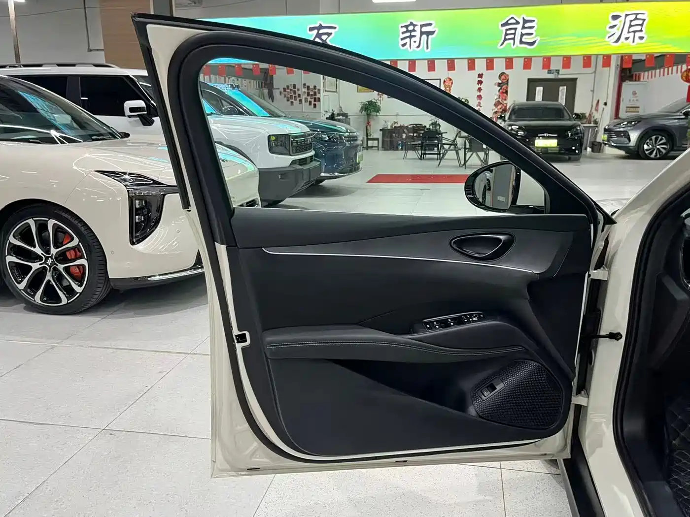 BYD Seal 06 New Energy 2025 DM-i Smart Drive Edition 120KM Luxury фото 30