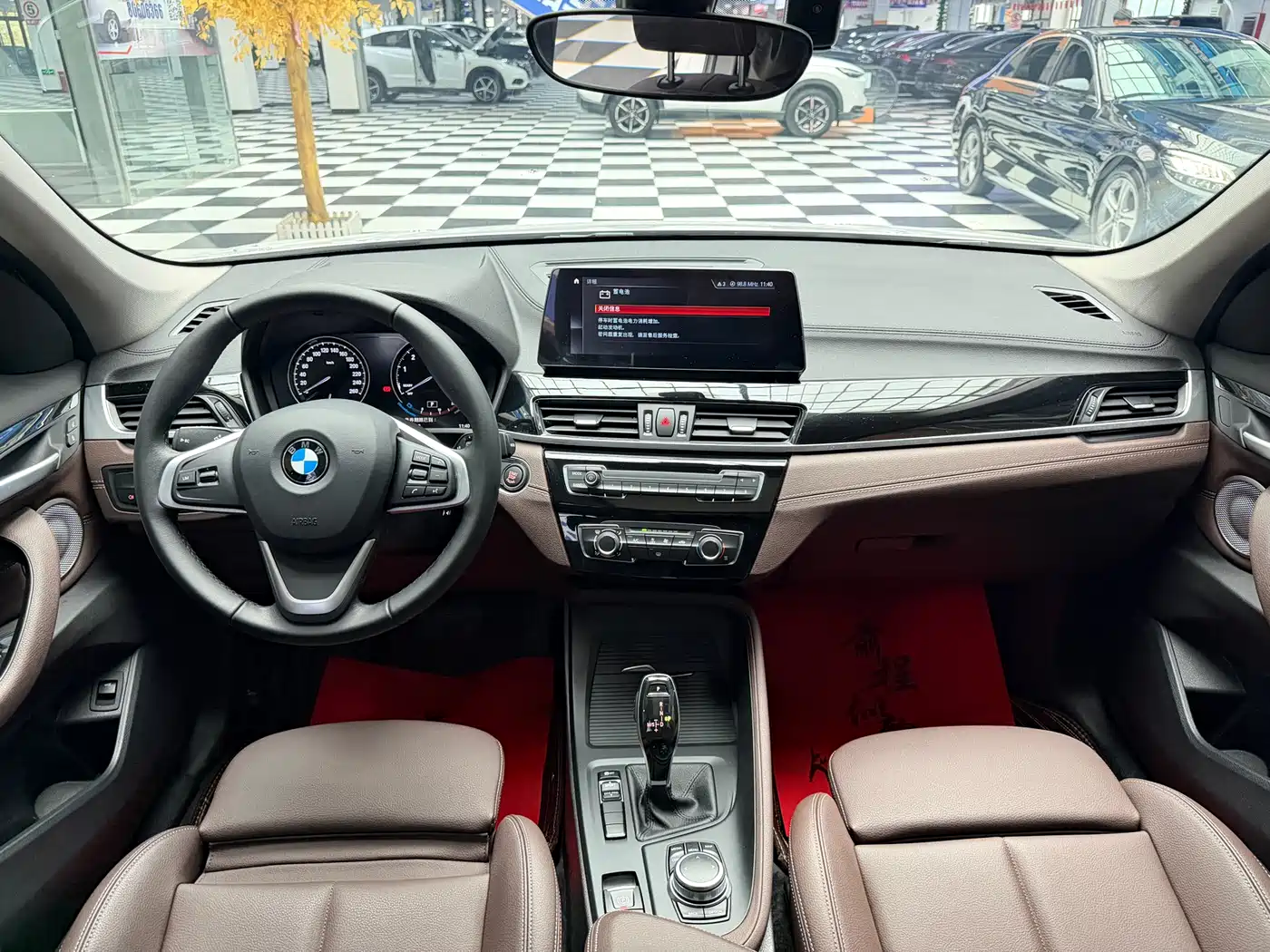 BMW X1 2022 sDrive20Li Fashion фото 4