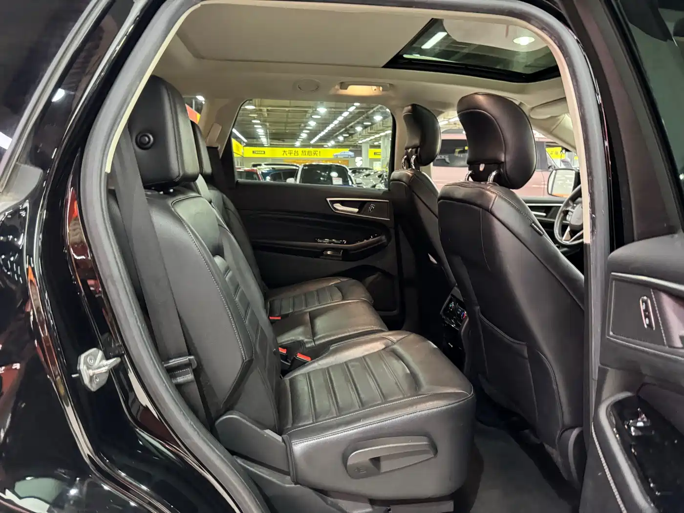 Ford Edge 2017 2016 EcoBoost 245 4WD Luxury 7-Seater
