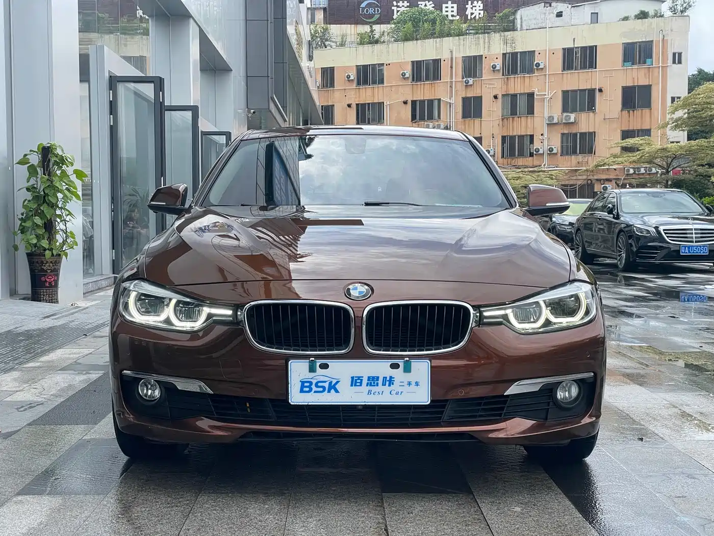 BMW 3 Series 2016 320Li Progressive фото 2