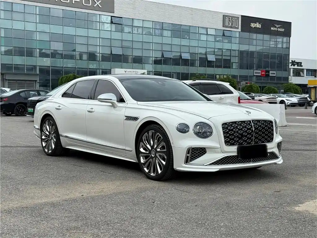 Bentley Flying Spur Plug-in Hybrid 2025 Model Year 4.0T V8 Mulliner фото 3