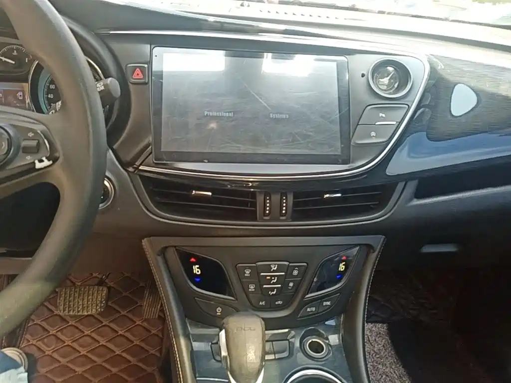 Buick Envision Plus 2017 20T FWD Premium фото 13