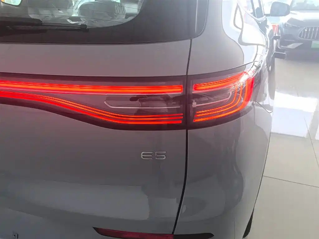 Geely Galaxy Galaxy E5 2026 530km Voyager Edition фото 8