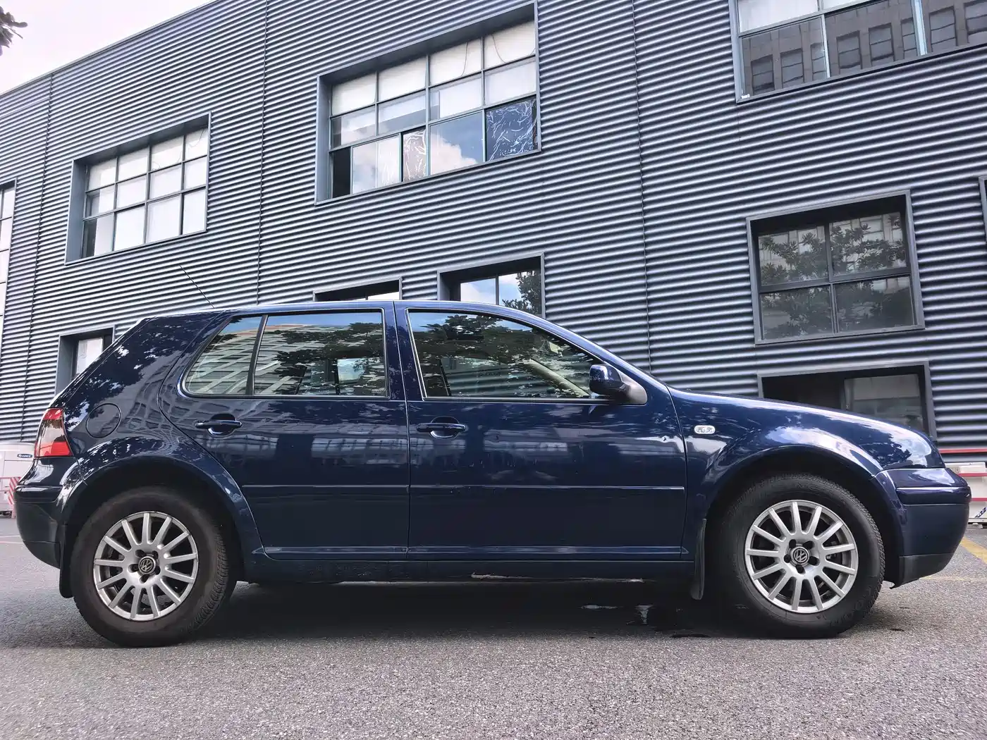 Photo 10 - Volkswagen Golf
